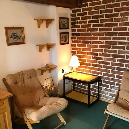 Apartment Artistic Mansard In The Heart Of The City / Артистичен Мезонет В Центъра На Града Sofia